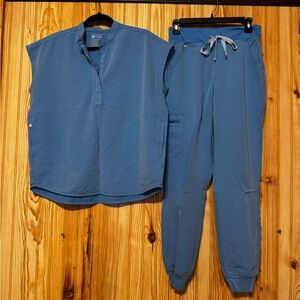 Figs Light Blue Scrub Set Small